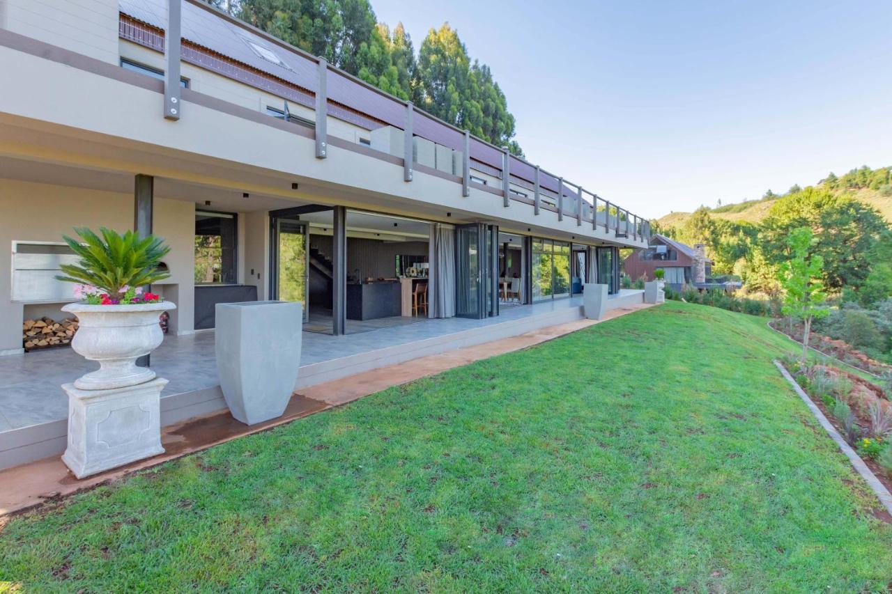 Villa Misty Meadows Dullstroom Esterno foto