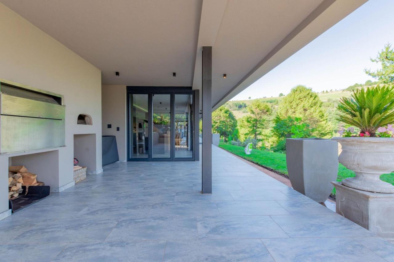 Villa Misty Meadows Dullstroom Esterno foto